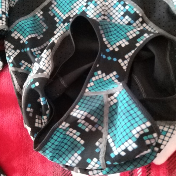 Lululemon Long Sleeved One-Piece Reversible Paddle Swimsuit size 4 -like new - Picture 14 of 16